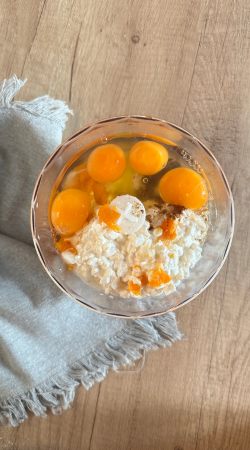 pieczony-omlet-dyniowy-przygotowanie 1